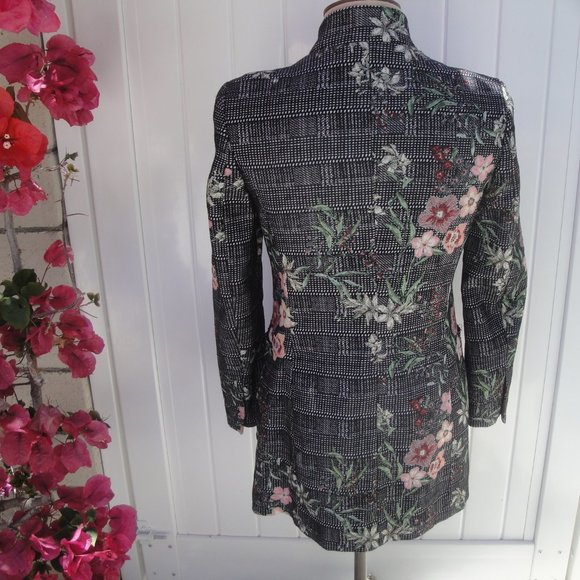 SOLD Zara Jacket High-Quality Business Core Embroidered Fabric Blazer Med - Picture 4 of 9